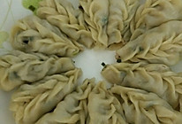 韭菜香菇瘦肉饺子的做法