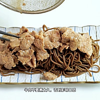 夏日轻食新宠：香菜牛肉拌荞麦面的做法图解13