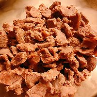 大口吃肉 增强免疫力——红烧香辣牛腱子的做法图解1