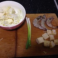 菌菇鲜虾汤—冬季暖身的做法图解5