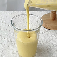 芒果香蕉奶昔巨好喝‼️自制神仙饮品的做法图解3