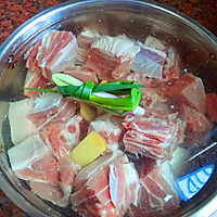 羊肉焖栗子#鲜动生活甘草样#的做法图解1