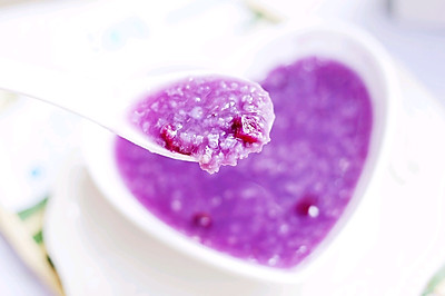 美食丨靓丽的紫薯粥，辅食中的颜值担当～