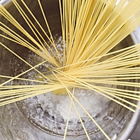 鲜虾意大利面的做法图解1