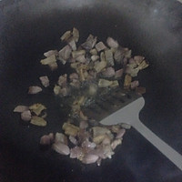 腊肉豌豆闷饭的做法图解4