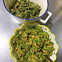 #太太乐鲜鸡汁芝麻香油# 荠菜猪肉馅手工饺子的做法图解13