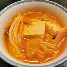 韩式—辣白菜豆腐汤