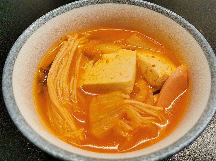 韩式—辣白菜豆腐汤的做法