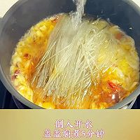香喷喷下饭菜～酸菜炒粉条的做法图解4