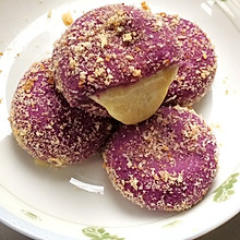 紫薯爆浆小圆饼