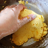 南瓜豆沙小点心的做法图解3