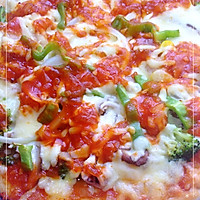 海鲜时蔬披萨（加料、自制酱汁）的做法图解4