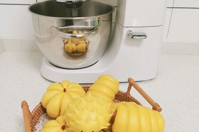自制南瓜馒头，肠仔包