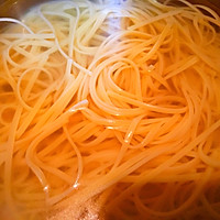 芝士鲜虾意面的做法图解6