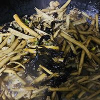 葱油干锅茶树菇的做法图解5