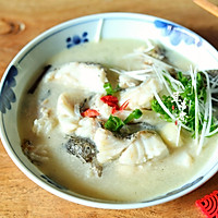 当归龙胆鱼汤的做法图解5