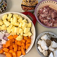 丰富餐桌味—日式咖喱鸡肉土豆的做法图解1