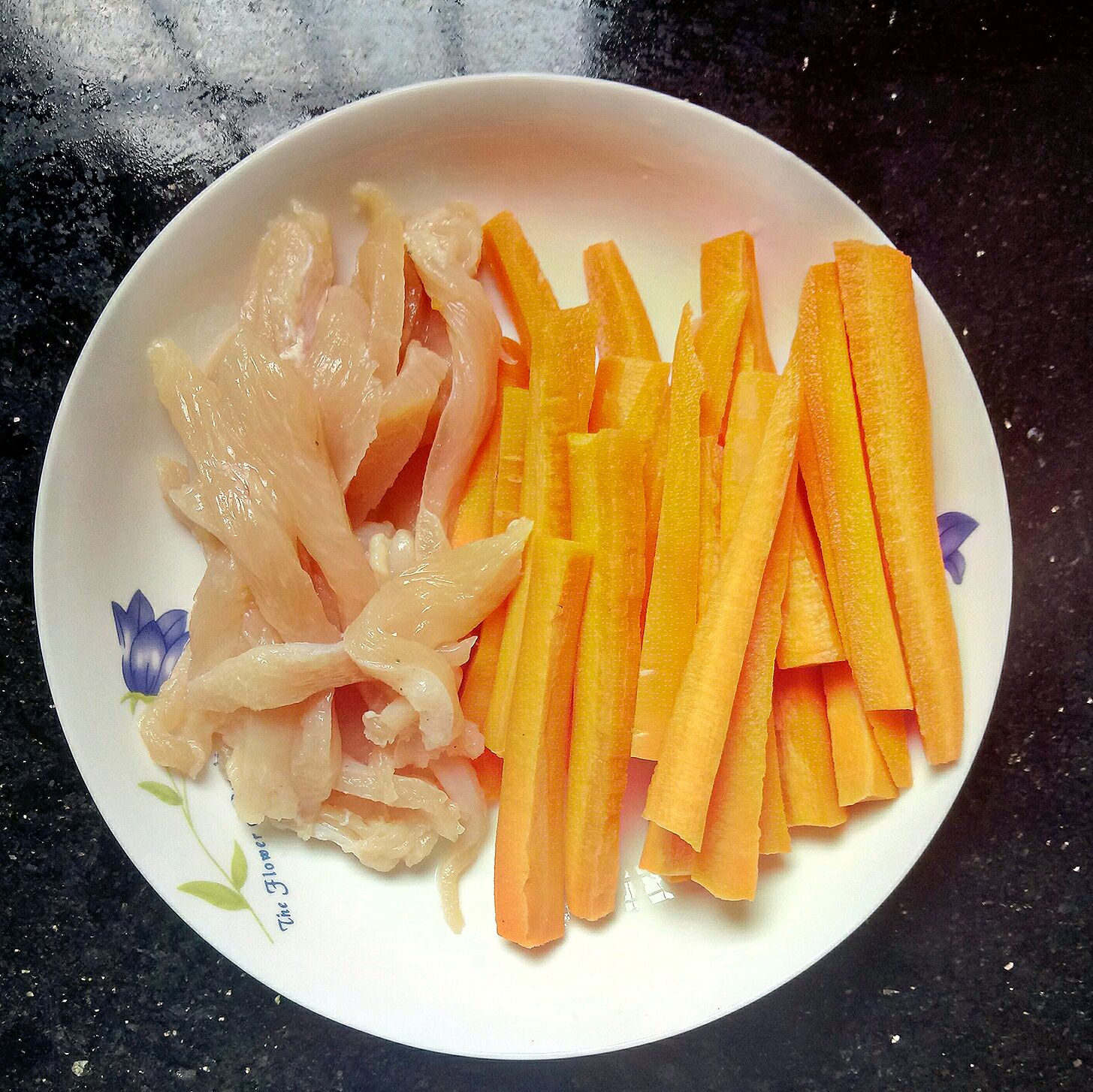 大厨教你胡萝卜的3种简单切法，一看就会，切出来整齐又好看_哔哩哔哩 (゜-゜)つロ 干杯~-bilibili