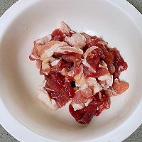 【孕妇食谱】牙签鸡肉串，可烤可炸，外焦里嫩，人间美味！的做法图解3