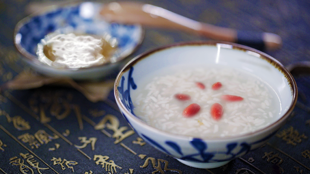 桂花酒酿圆子怎么做 桂花酒酿圆子的做法视频 小羽私厨 豆果美食