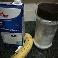 香蕉冰淇淋的做法图解1