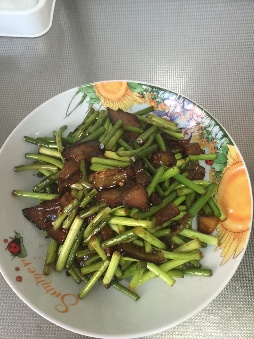 蒜苔酱油肉的做法图解6