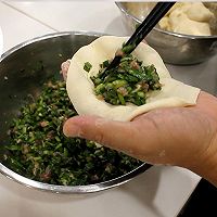 威厨艺中式传统早餐--韭菜猪肉包子的做法图解4