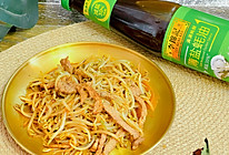 #李锦记X豆果 夏日轻食美味榜#豆芽炒肉的做法
