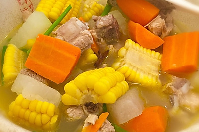 夏日养生清肠的好选择-鲍汁排骨玉米汤