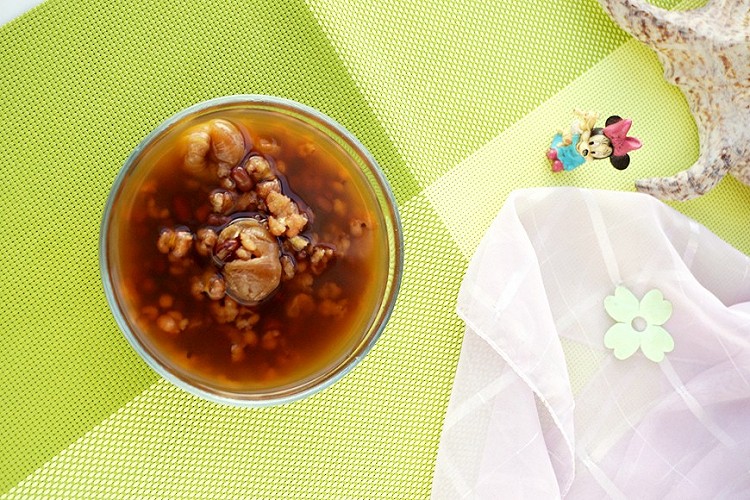 红豆薏米桂圆养颜汤的做法