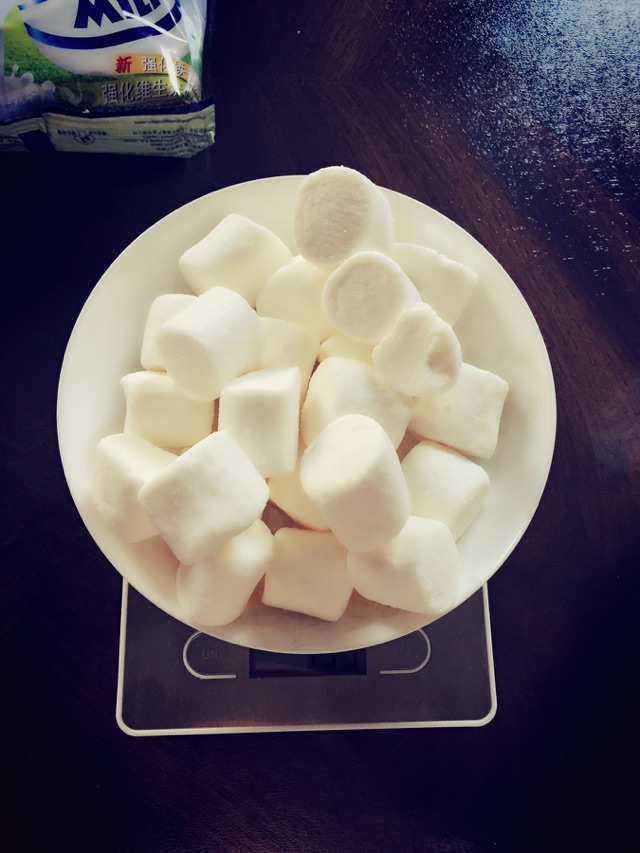 简易牛轧糖的做法图解3
