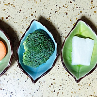 宝宝辅食8M➕：蔬菜鳕鱼面的做法图解1