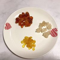 桃胶雪燕牛奶羹的做法图解1