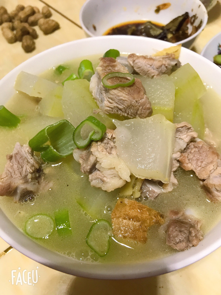 清凉一夏的冬瓜排骨汤的做法