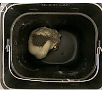 黑胡椒面包的做法图解2