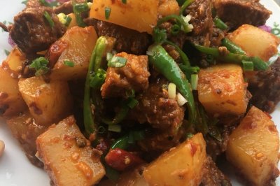 麻辣牛肉炖萝卜