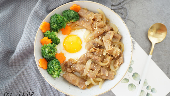 日式肥牛饭