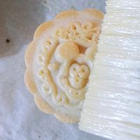 【甜而不腻】奶黄月饼的做法图解15