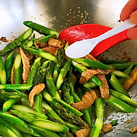 肉丝炒芦笋的做法图解8