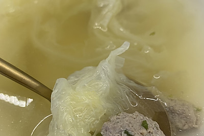 美味牛肉丸白菜汤