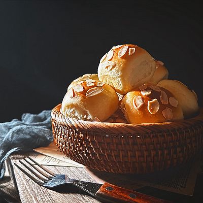 杏仁奶油小餐包
