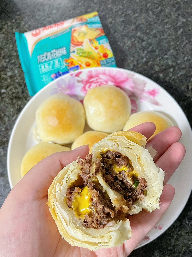 川味青花椒芝士牛肉月饼的做法