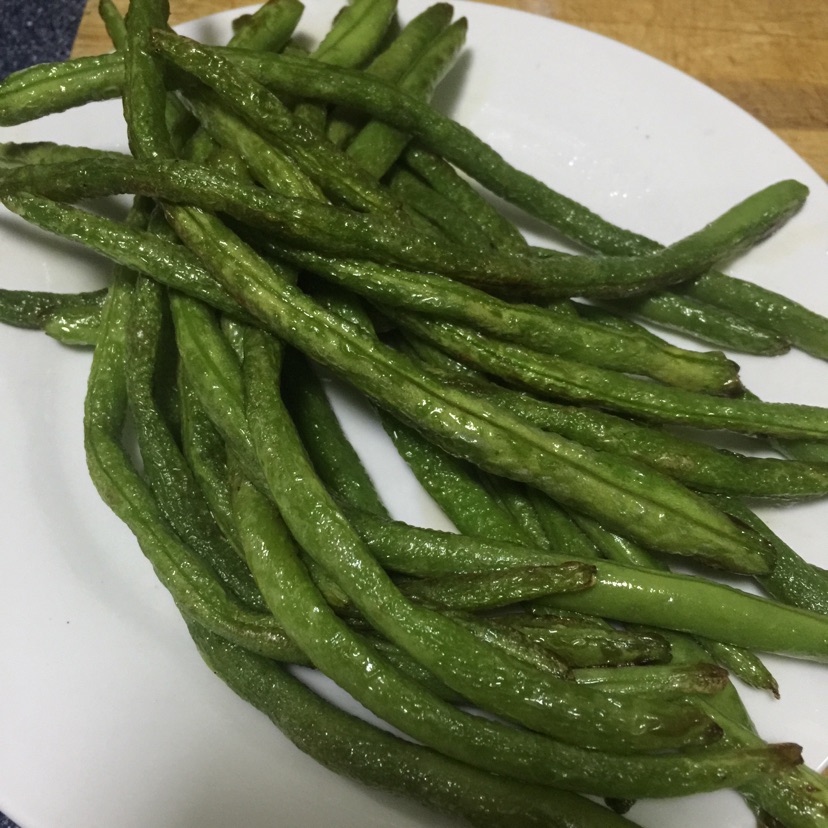 干煸豆角的做法图解2