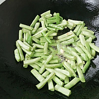 梅干菜四季豆的做法图解2