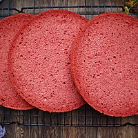 不会裱花也可以做的生日蛋糕的做法图解1