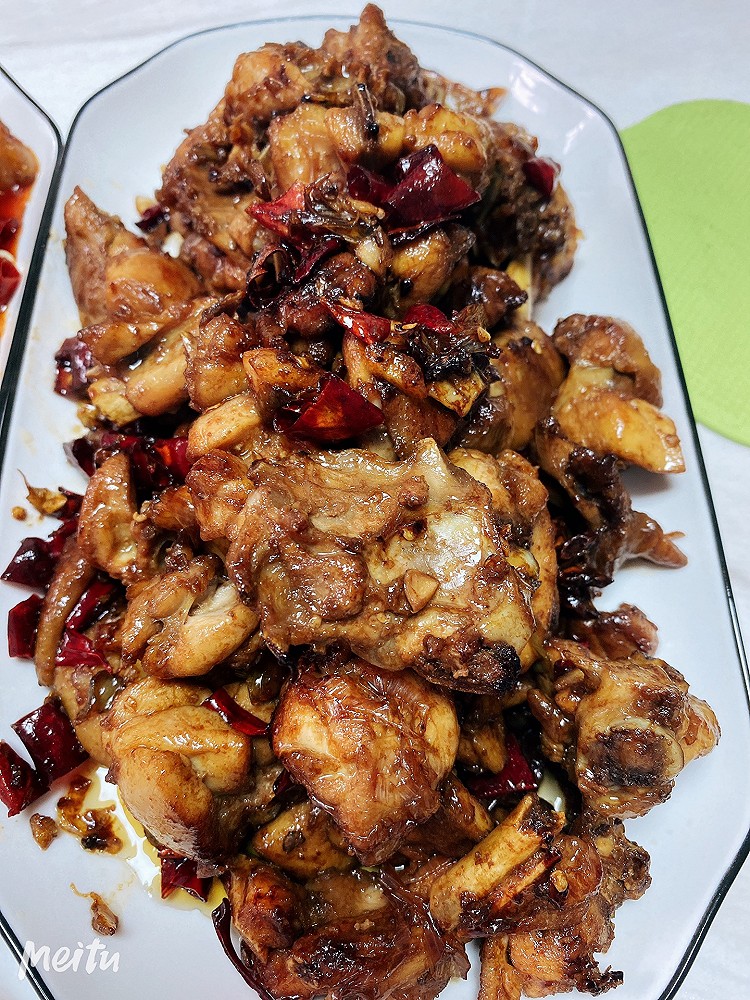 家常炒鸡腿的做法