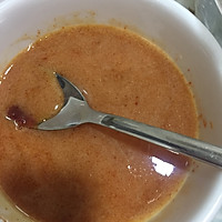 萝卜干炒小银鱼干的做法图解3