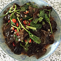 凉拌木耳的做法图解1