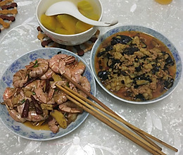 油爆大虾，肉末茄子的做法