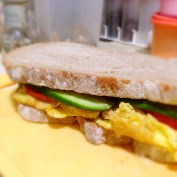 「健身早餐」黑麥三明治